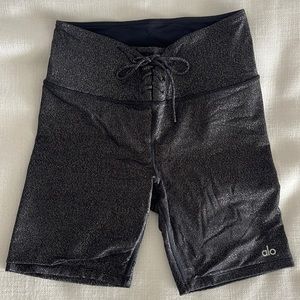 Alo yoga NWOT biker shorts size S